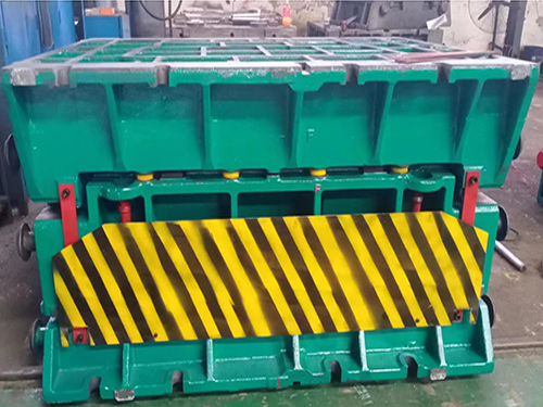 汽車模具